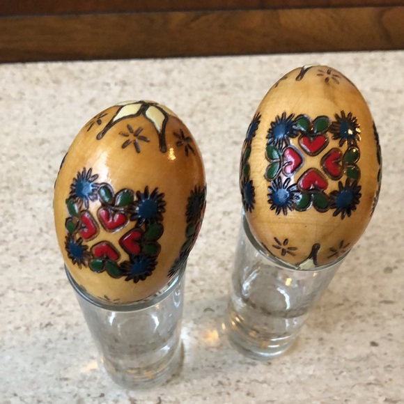 VINTAGE PYSANKY EGGS EASTERN EUROPE  MATCHING HAND CARVED  HAND PAINTED WOOD - Picture 11 of 12